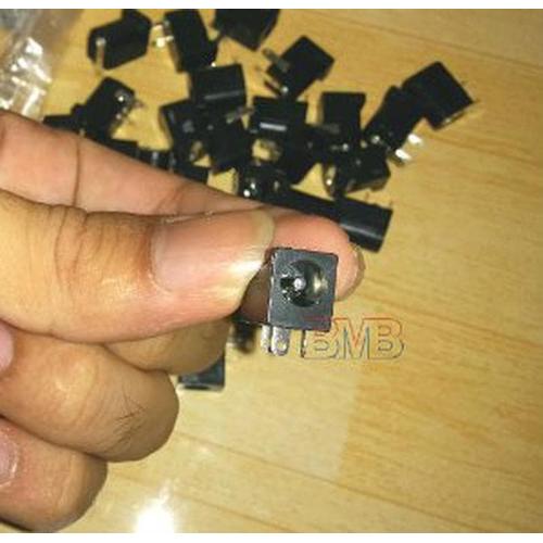 Foto Produk Unik Soket DC 5.5mm x 2.1mm Female DIP PCB Power Plug In Jac Limited dari Nandi Sakha