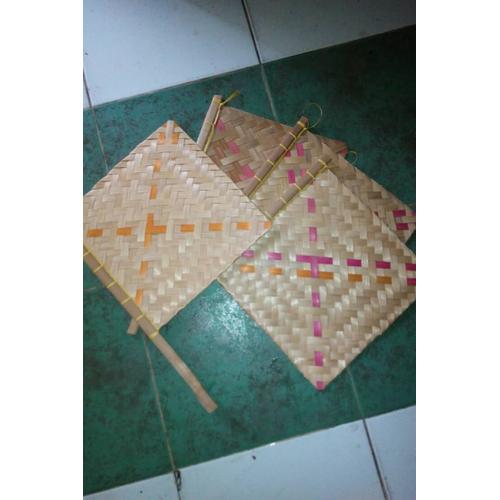 Foto Produk Kipas Sate / Kipas Anyam Bambu dari Sabar Jaya - Pasar Lama