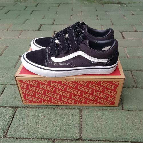 vans old skool v pro
