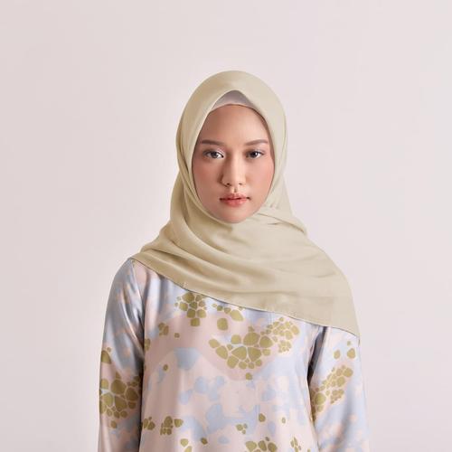 Foto Produk KAMI - VOAL SCARF PLAIN DAFFODIL dari Kami.
