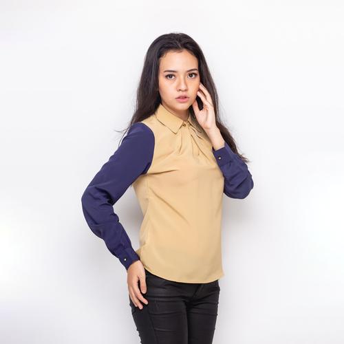 Foto Produk Sophistix Satya Blouse - Ivory, S dari Sophistix Official Store
