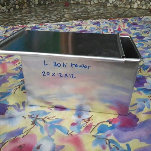 Foto Produk Loyang roti tawar pake tutup 20×12×12 dari Loyang Rizqi Jaya