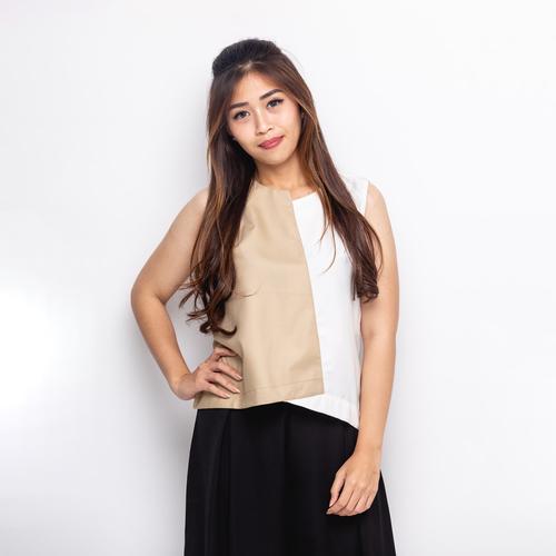 Foto Produk Sophistix Cali Blouse Warna Cream dan Beige - Beige, XL dari Sophistix Official Store