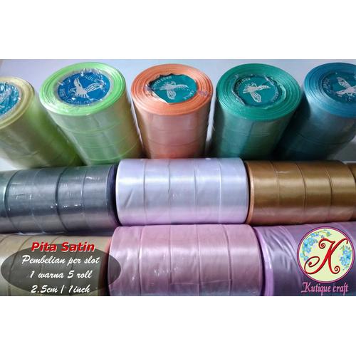 Foto Produk Pita Satin 1 Inch (2,5cm) per slot dari Kutique Craft
