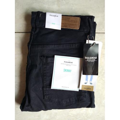 Jual CeLana Jeans Pull\u0026Bear Hitam Pekat 