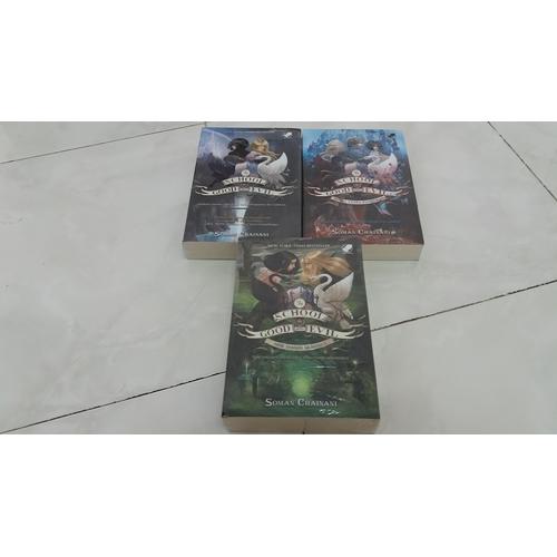 Foto Produk Novel Paket The School For Good and Evil - Soman Chainani dari Pusat Komik
