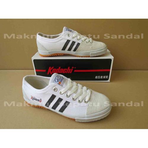 Foto Produk Sepatu Capung - Kodachi 8111 - Dark Grey - 34 dari Makmur Sepatu Sandal