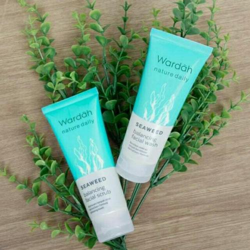 Gambar Wardah - Facial Scrub dari DewiCosmetic Kota Tasikmalaya Tokopedia