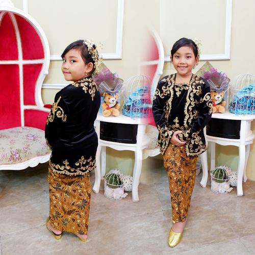 Gambar baju adat jawa bludru anak perempuan karnaval pawai kartinian - Bj Rok 4-10th dari request shop undefined Tokopedia