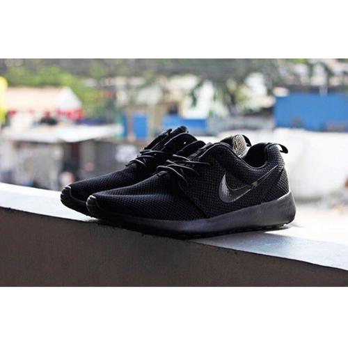 ugly dad sneaker trend