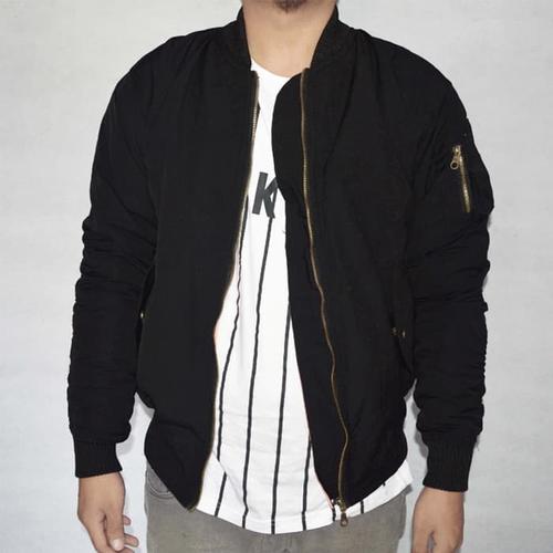 bomber jacket hitam