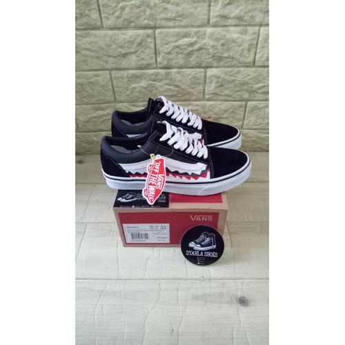 vans old skool shark