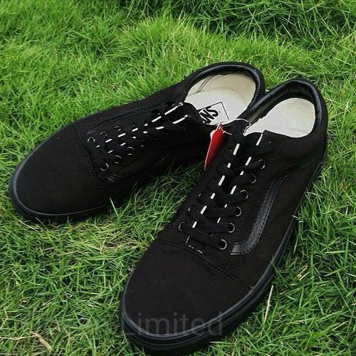 schuh black vans
