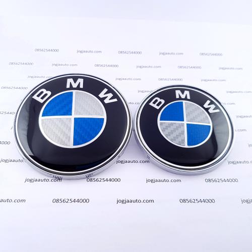 Gambar Emblem BMW Carbon Biru Putih Kap Mesin Bagsi e46 atau e90 82mm 73mm dari jogjaauto Kab. Sleman Tokopedia
