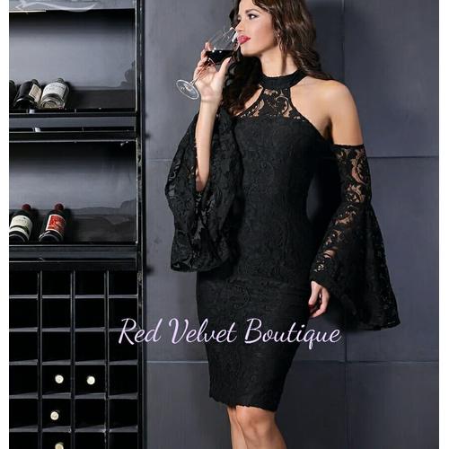 Jual Off Shoulder Lace Black Trumpet 