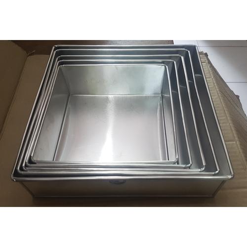 Foto Produk Loyang Kotak / Loyang Kue Lapis / Loyang Bolu 20cm tinggi 7cm - 10cm dari bigstore_supplier