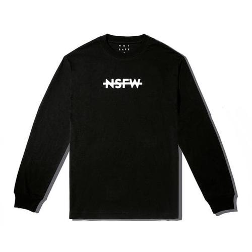 black long sleeve pullover sweater