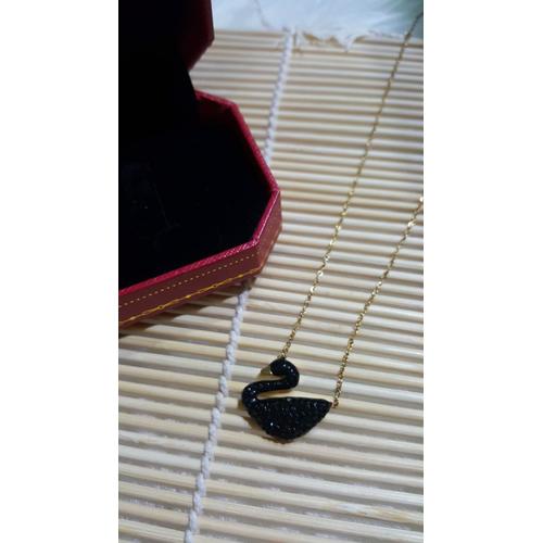 black pendant branded fashion 