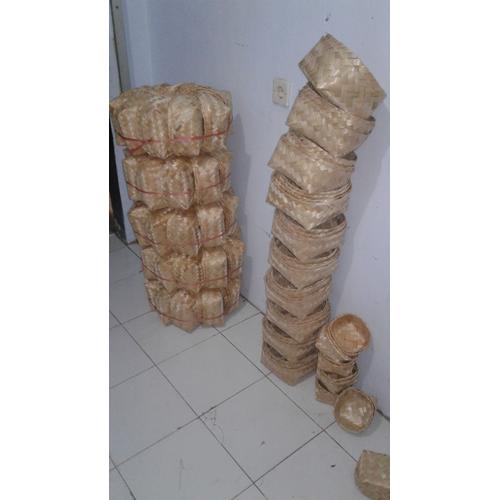 Foto Produk Besek ukuran 15x15 dari pruden trenggalek