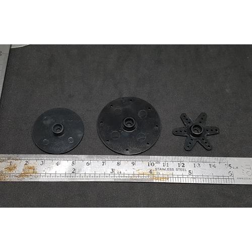 Gambar 1 set isi 3 buah mix servo arm, kondisi baru. dari UAV Jakarta Selatan Tokopedia