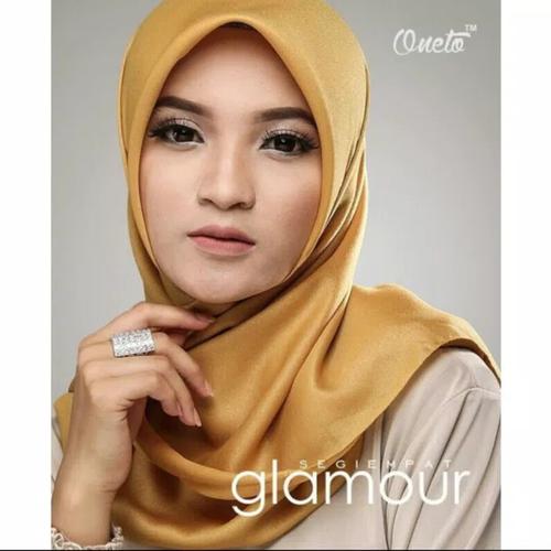 Foto Produk Jilbab Segiempat Shinar Glamour Katun Shimmer Ansania Square Gold dari exotics-store
