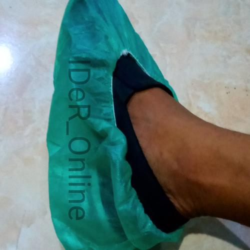 Foto Produk Pelindung sepatu shoe cover Trasti hijau bahan nonwoven - Putih dari IDeR online