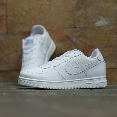 Jual Sepatu sneakers casual nike air force one full putih cewek woman 36-40  - Putih, 37 - Jakarta Selatan - arliniashopaholics | Tokopedia