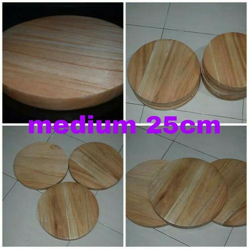 Gambar talenan kayu 25cm bulat kayu mahoni wooden cutting board dari kulodereng Kota Batu Tokopedia