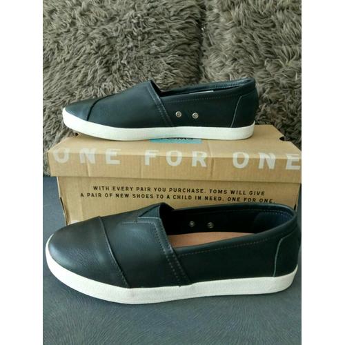 toms avalon black