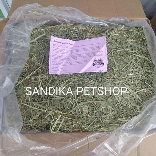 Foto Produk Makanan Kelinci WESTERN TIMOTHY HAY OXBOW REPACK 500 GRAM dari Sandika Petshop