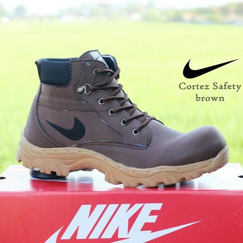 Jual sepatu pria boots tracking safety nike cortez coklat - Kota Bandung -  Fashion Van Java 7 | Tokopedia