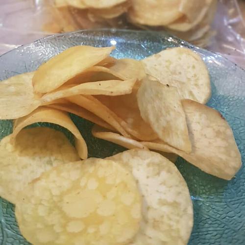 Foto Produk Keripik talas cap lumba2 berat kotor kurang lebih 150 gr rasa asin - Asin dari DJ's shop online