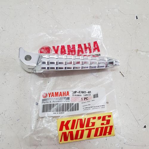 Foto Produk foot step belakang XMAX KANAN asli yamaha dari King'S Motor