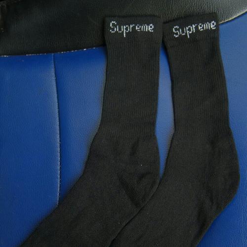 supreme crew socks