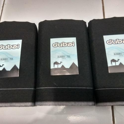 Foto Produk Sarung tenun dubai hitam polos polos - Hitam dari sarung tenun murah