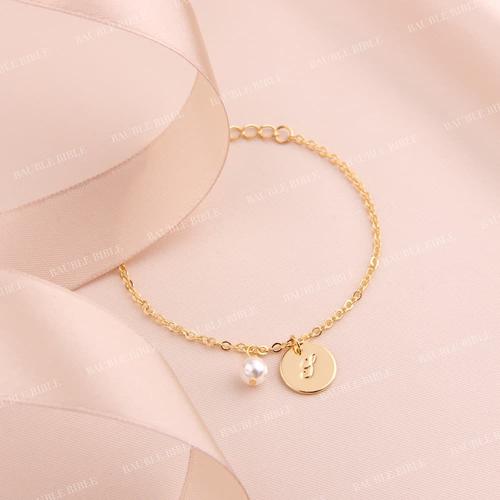 Foto Produk Bauble Bible Liv Monogram Bracelet Perhiasan Gelang Inisial Lapis Emas dari Bauble Bible