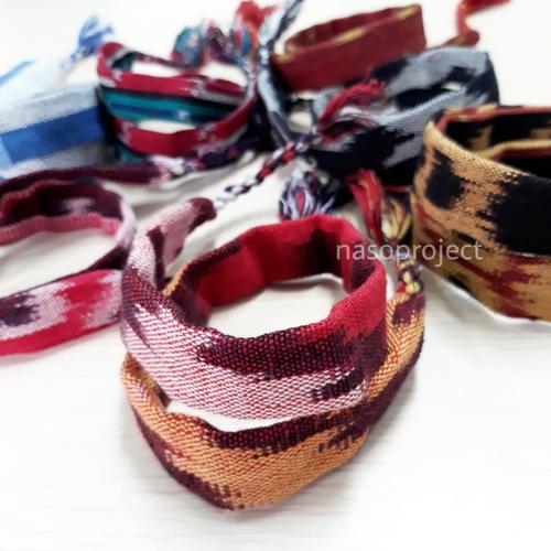 Foto Produk Gelang Tenun Etnik 2 Lilit dari nasoproject