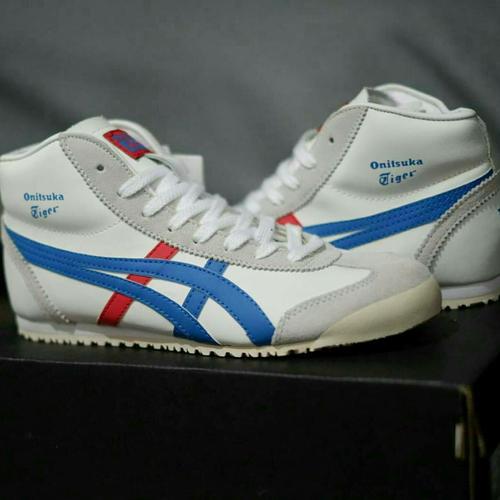 asics black sports shoes