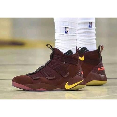 maroon lebron soldier 11