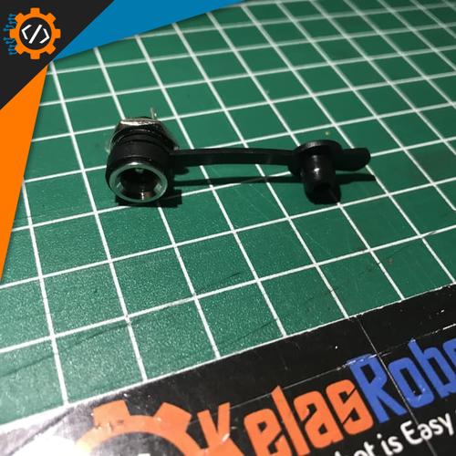 Foto Produk Socket DC Female 5.5x2.1 Besi - Dengan Penutup Karet Waterproof dari Kelas Robot