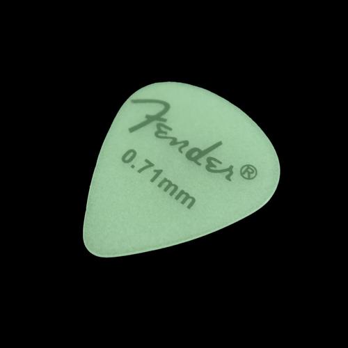 Foto Produk Pick Gitar Fender GLOW In The DARK 0.71 mm Standard Guitar Pik PBG-071 dari BRANDOS