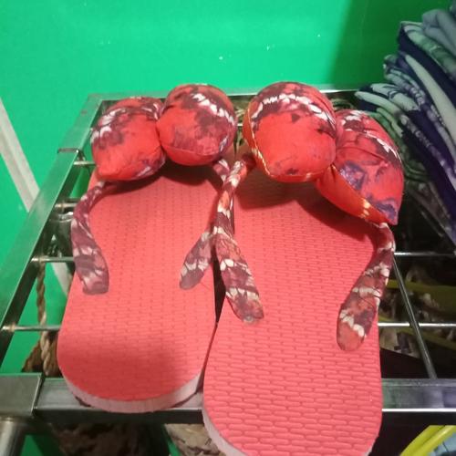 Foto Produk Sandal Sasirangan - Merah dari Kriya Katupat