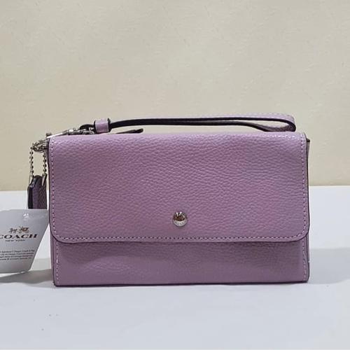 Foto Produk Coach Triple Small Wrislet Ice Purple dari ferliarj16