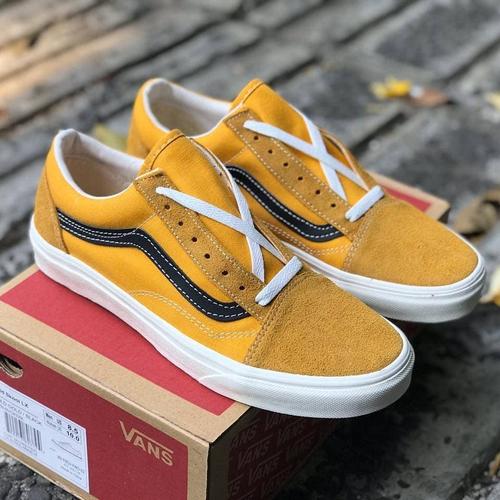 vans gold black