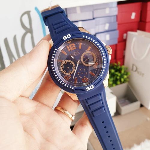 guess w0967g2