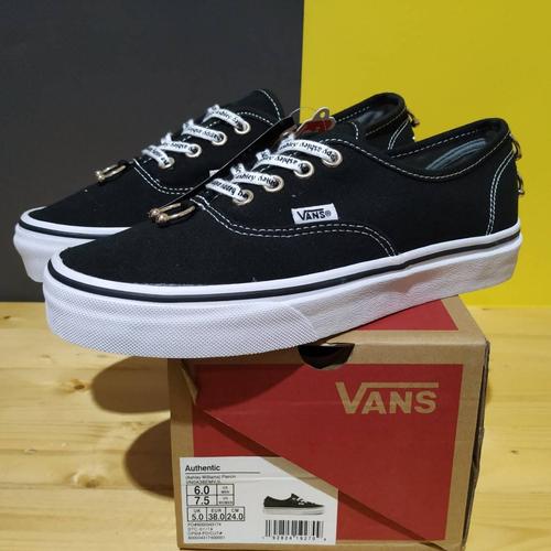 vans authentic ashley williams