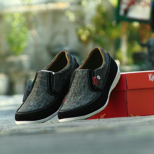 Foto Produk Sepatu Pria Kerja Kickers Slip On Slop - Abu Tua - Tanpa Tali dari RINDU_ORDER