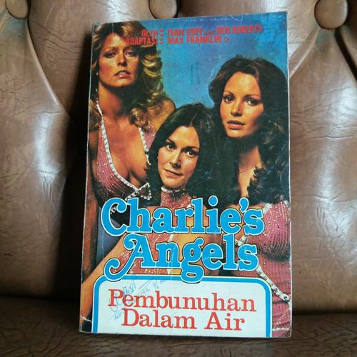 Foto Produk Charlie's Angels Pembunuhan Dalam Air dari Kenji Hatboy Store