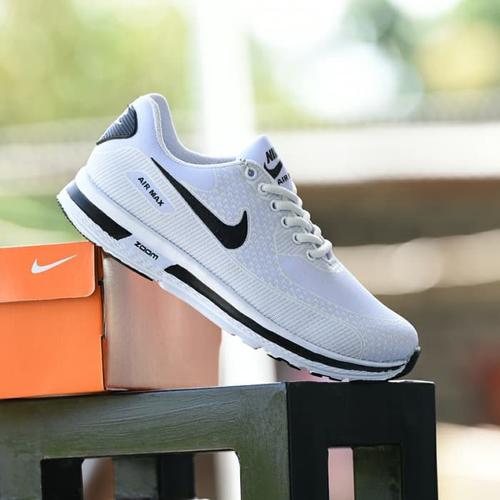 sepatu sport nike air max