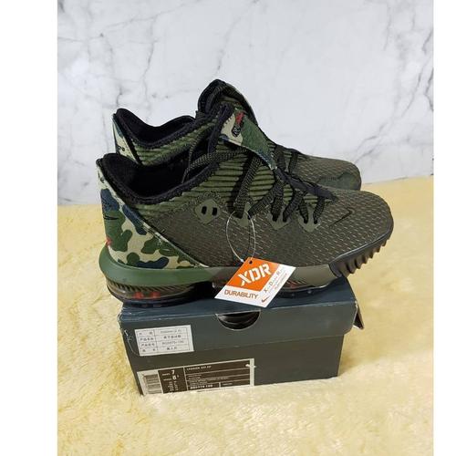 camo lebron 16